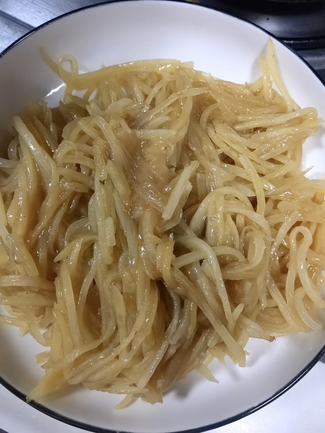 酸辣土豆丝的家常做法 超级下饭
