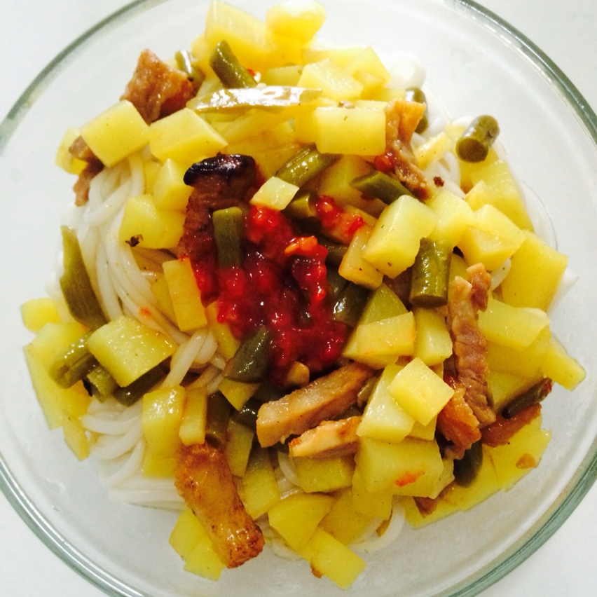 酸豆角肉末面