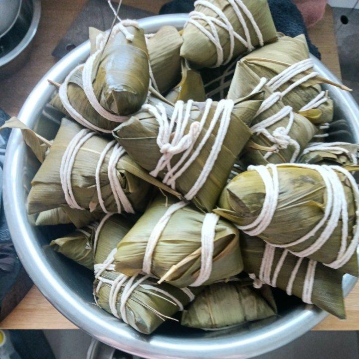 详细步骤包粽子（四角粽）