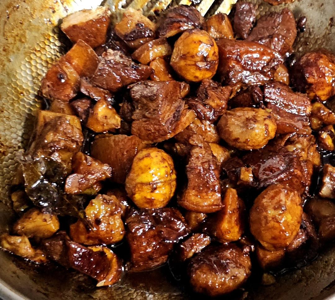 板栗红烧肉