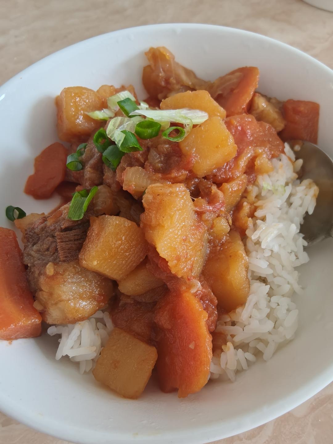 番茄土豆炖牛腩