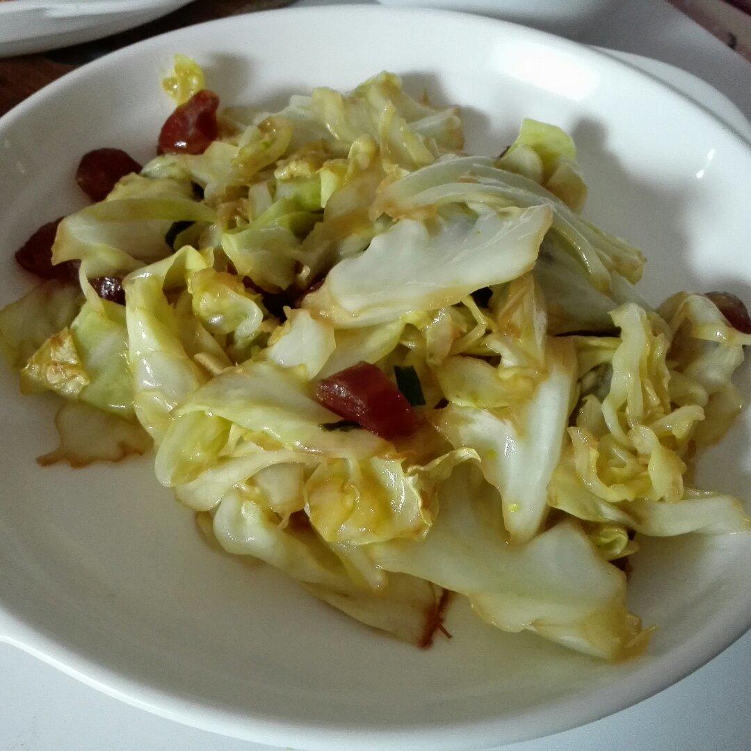 腊肠手撕包菜