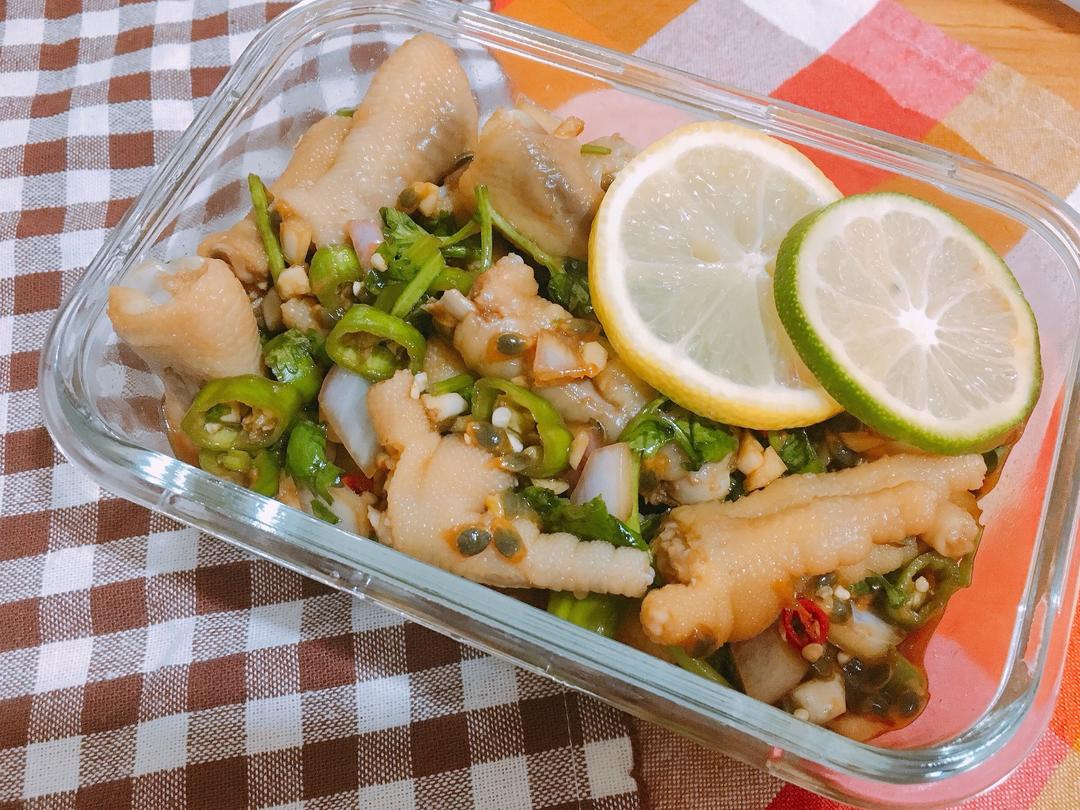 百香果柠檬酸辣凉拌鸡爪