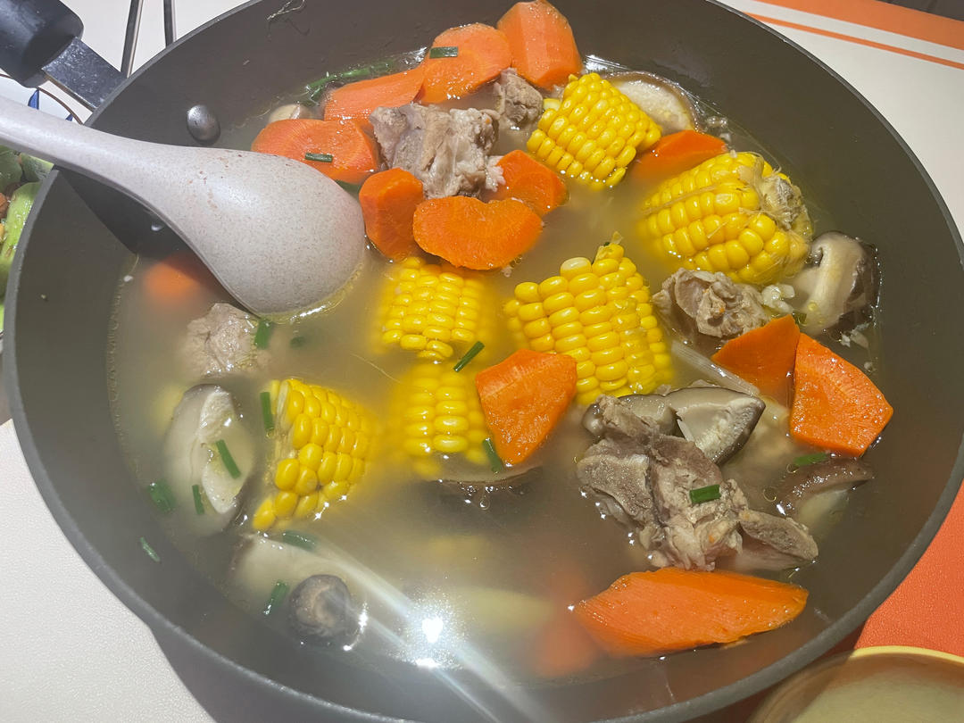 玉米排骨汤