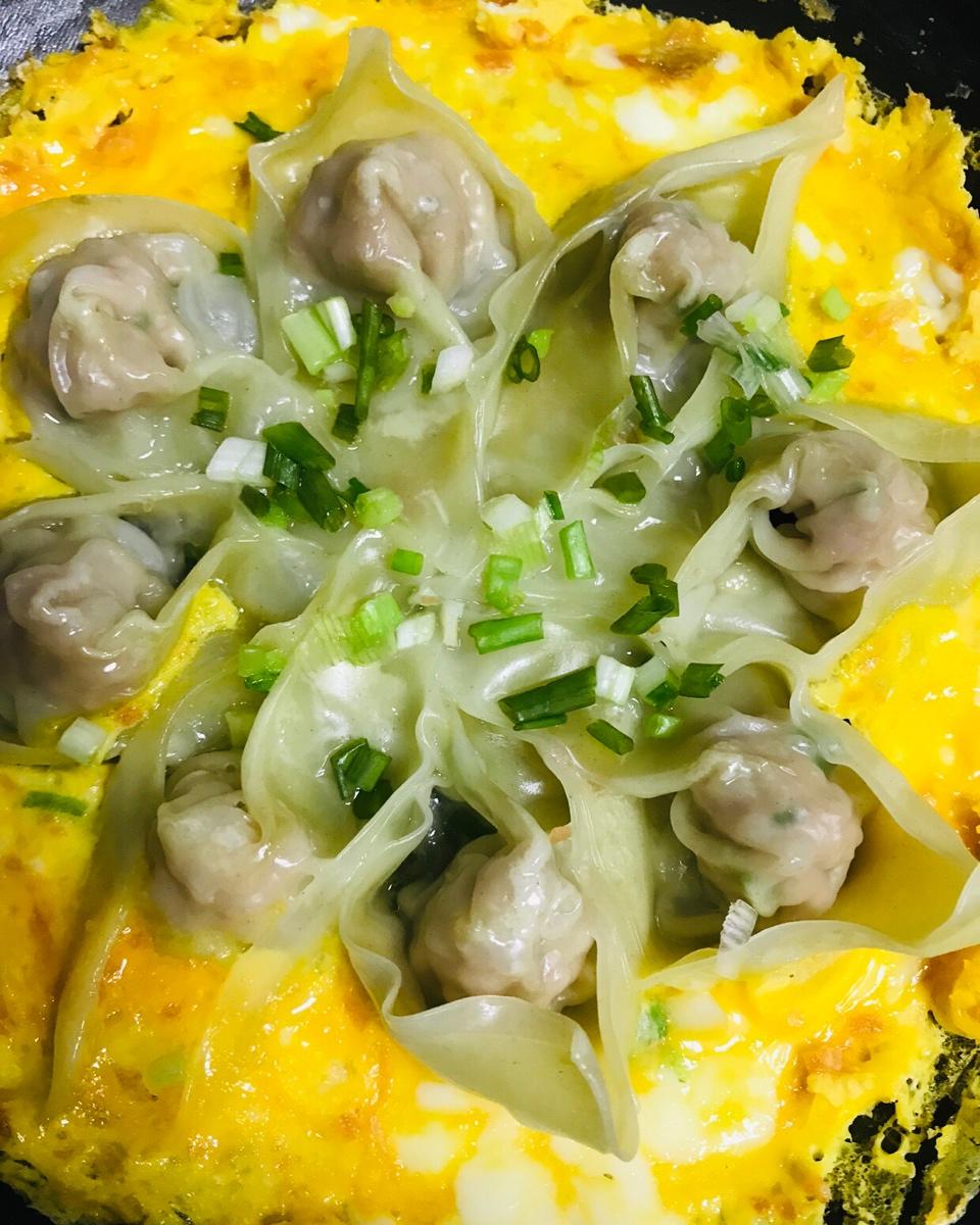 抱蛋煎馄饨