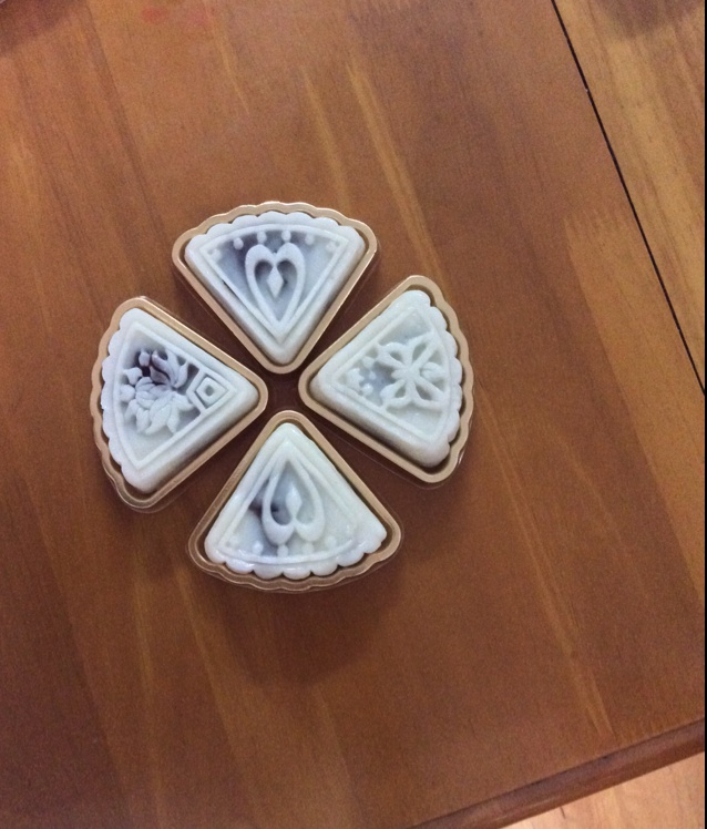 冰皮豆沙月饼