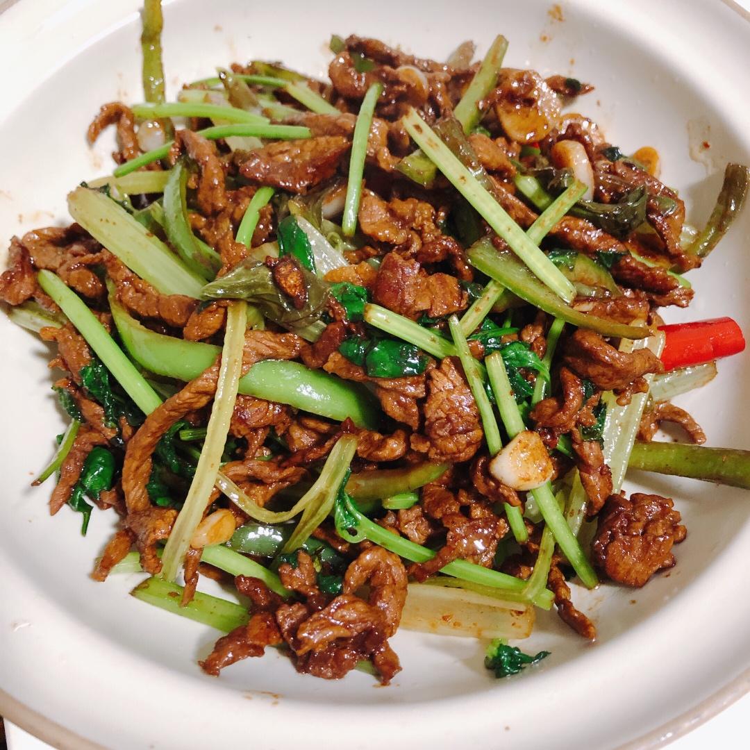 超下饭便当—香芹炒牛肉
