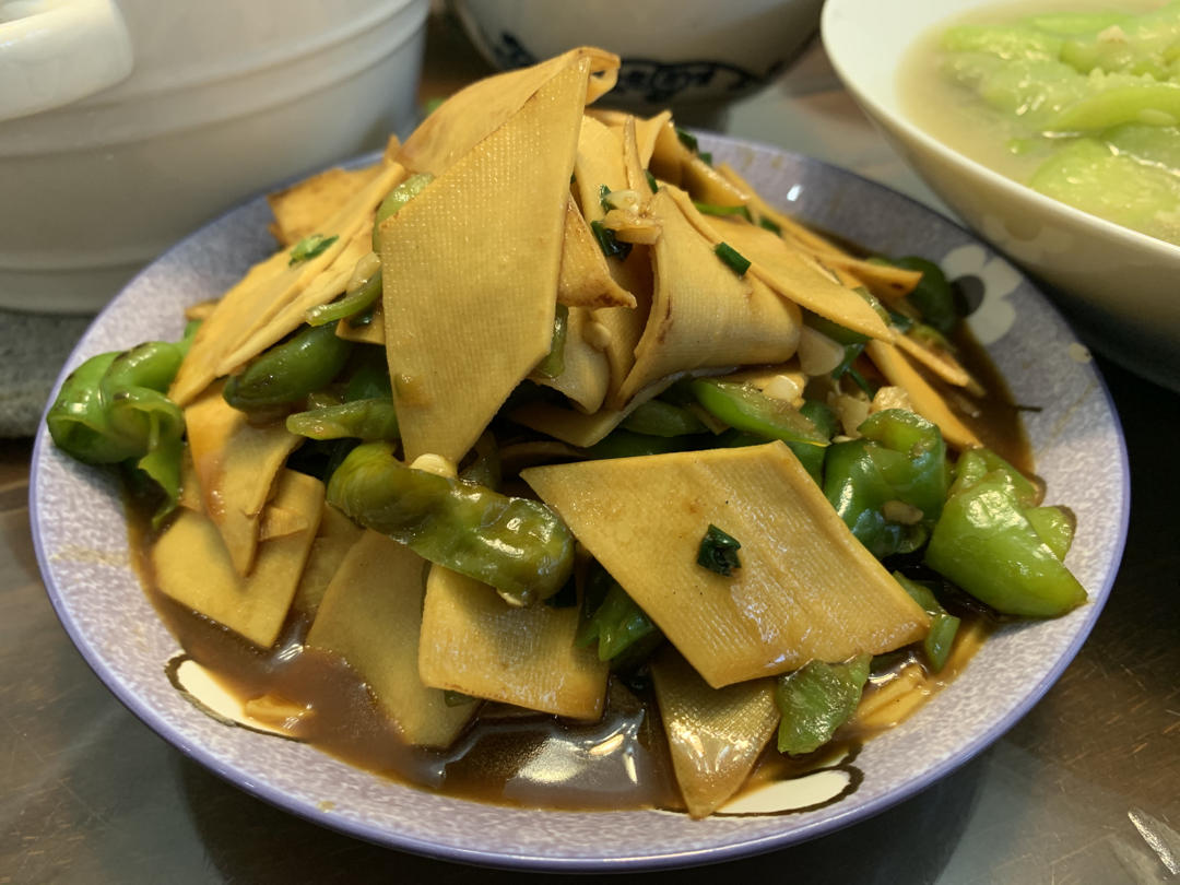 尖椒炒豆皮➕灵魂汤汁