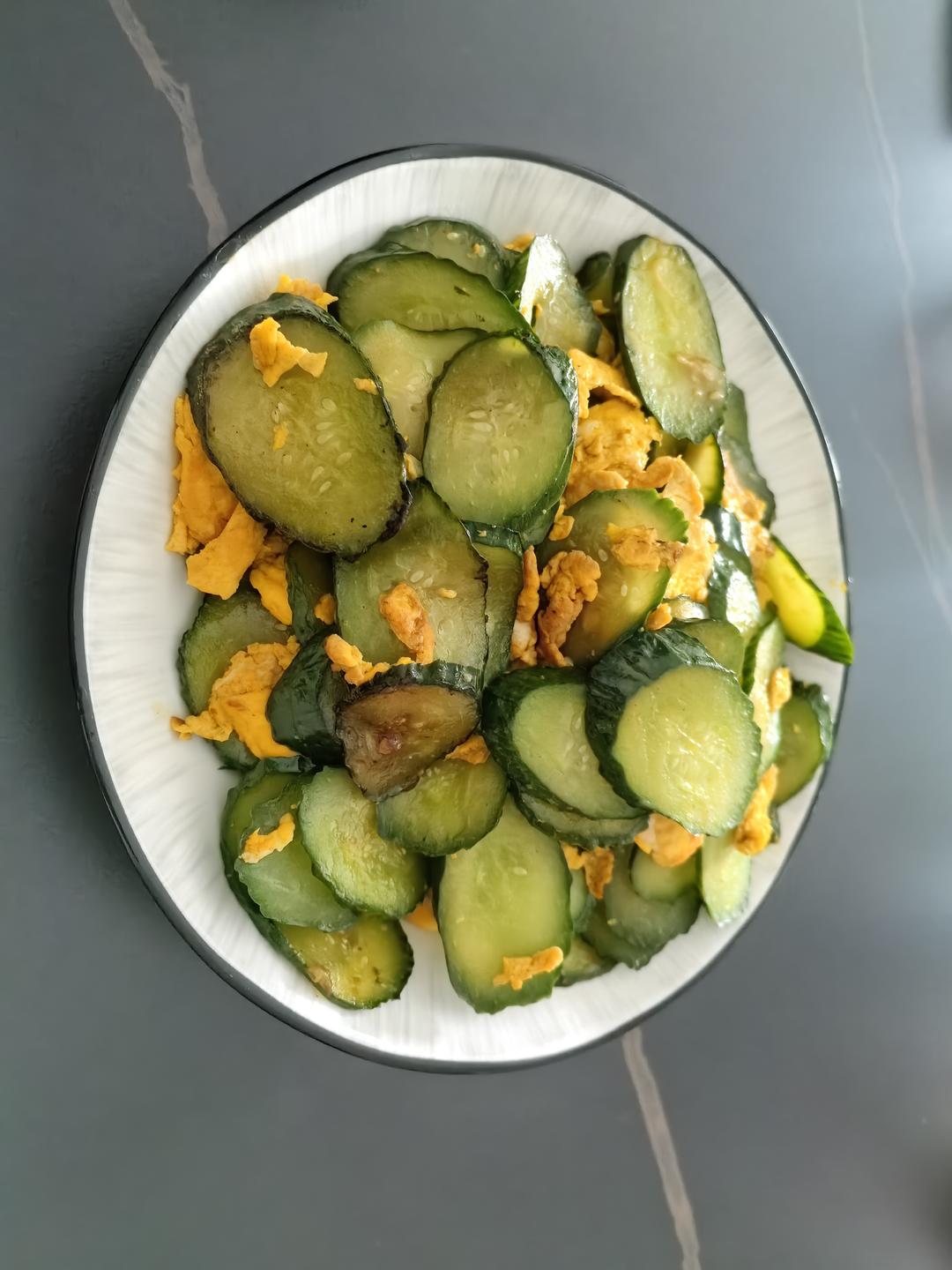 黄瓜炒鸡蛋 （青瓜炒鸡蛋）