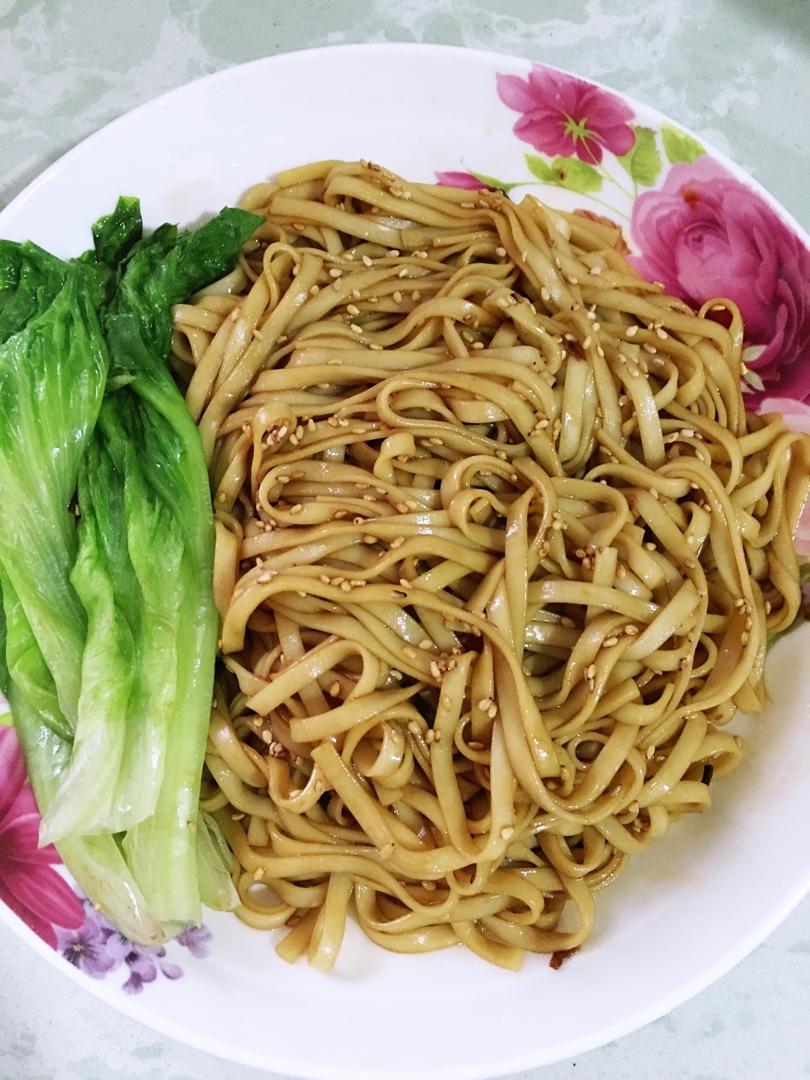 10分钟搞定的一碗葱油拌面