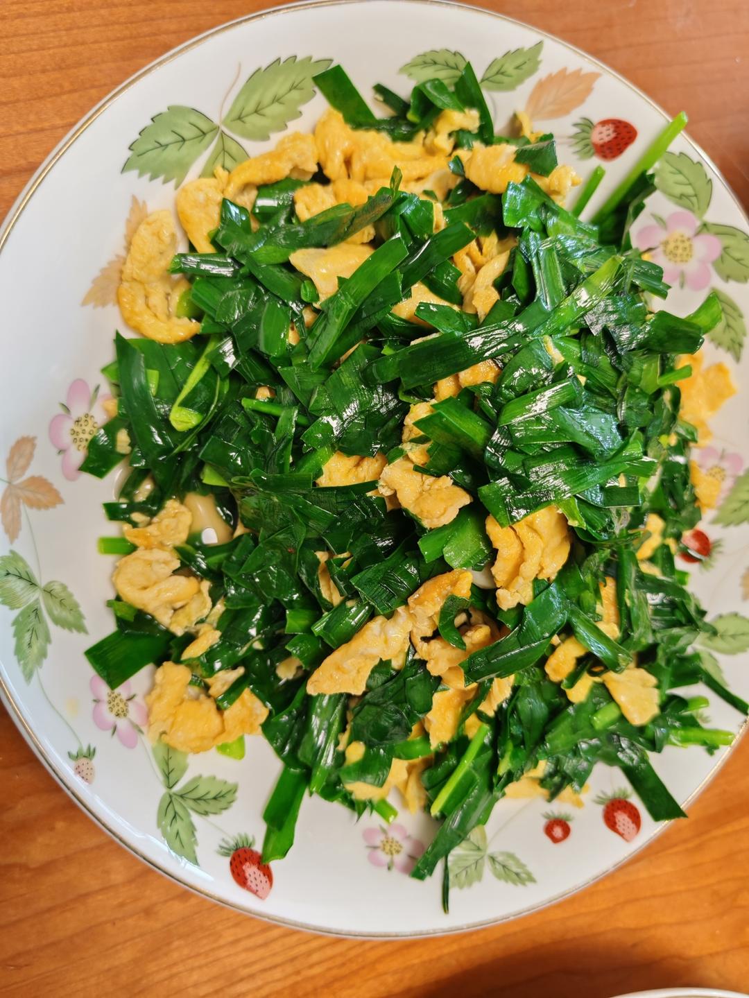 芹菜炒鸡蛋