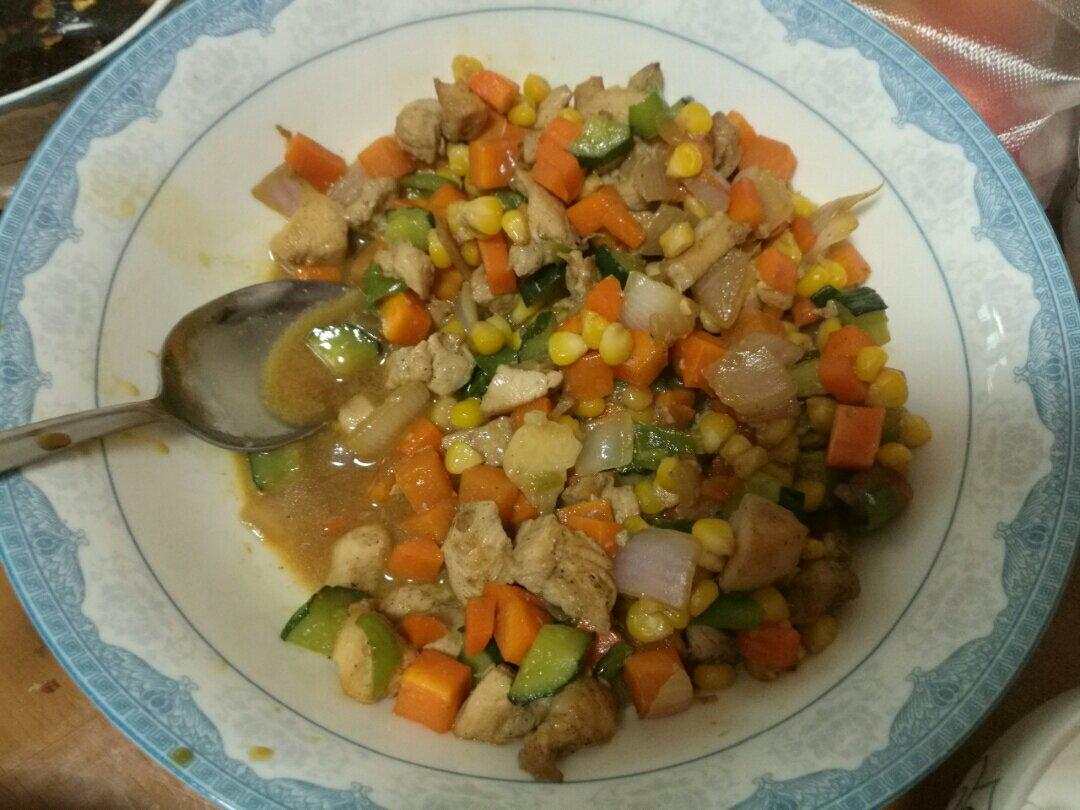 减脂-炒三丁（鸡胸肉，玉米，萝卜，黄瓜等）