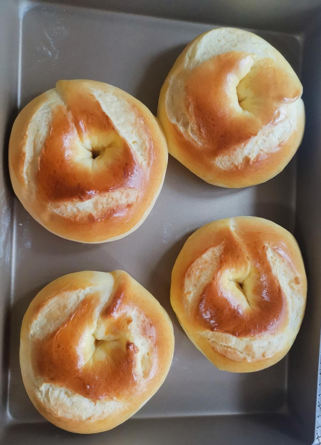 比云朵还软的牛奶面包，液种法甜面包太好吃了！