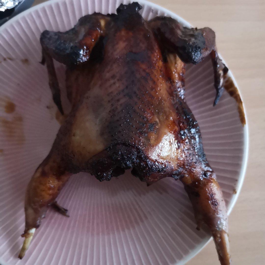 开心的johanna做的香喷喷的脆皮烤鹌鹑