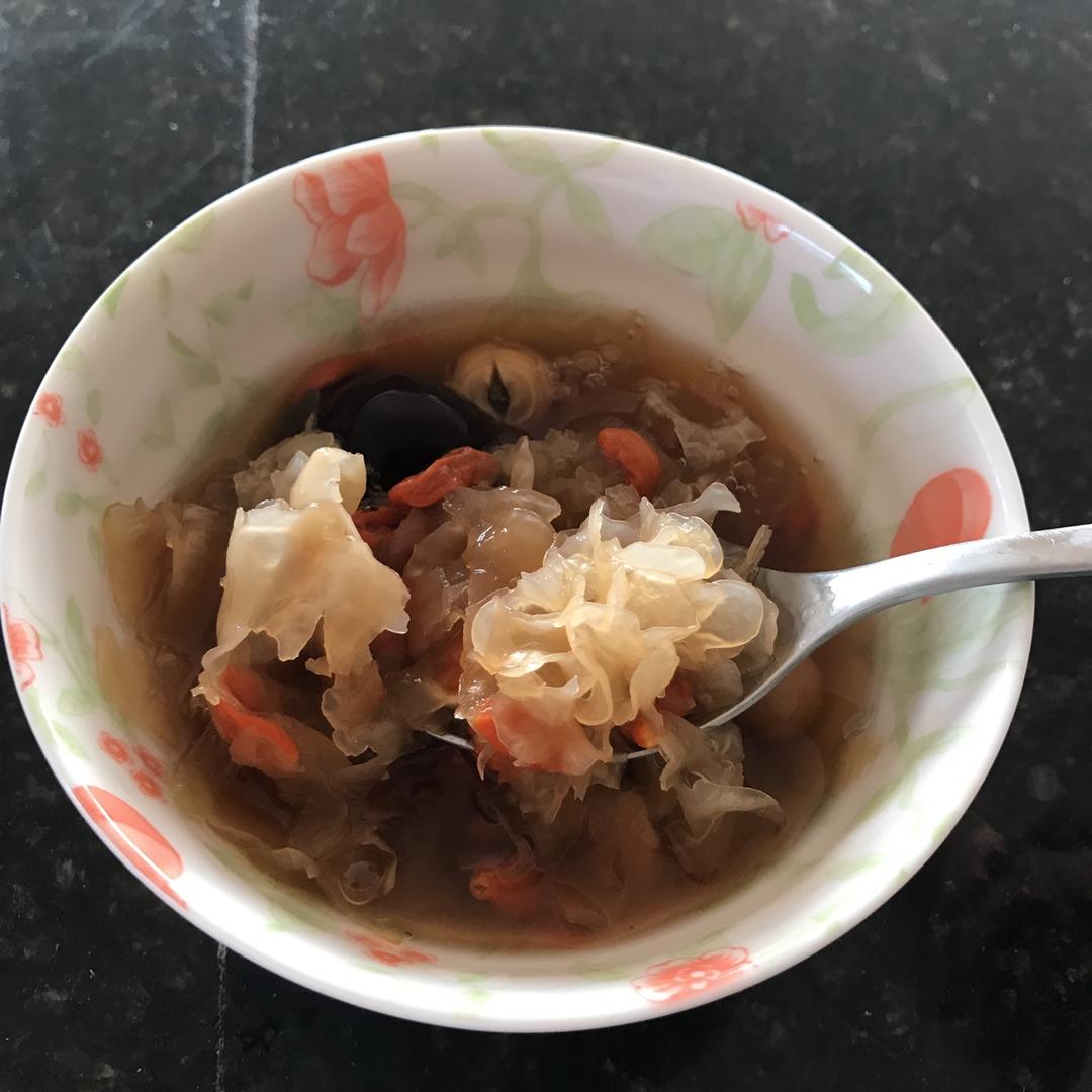 银耳汤