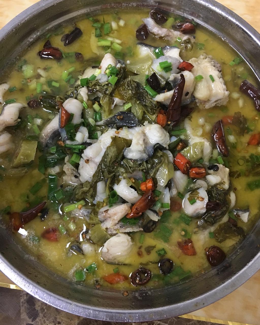 行马天空做的家常酸菜鱼