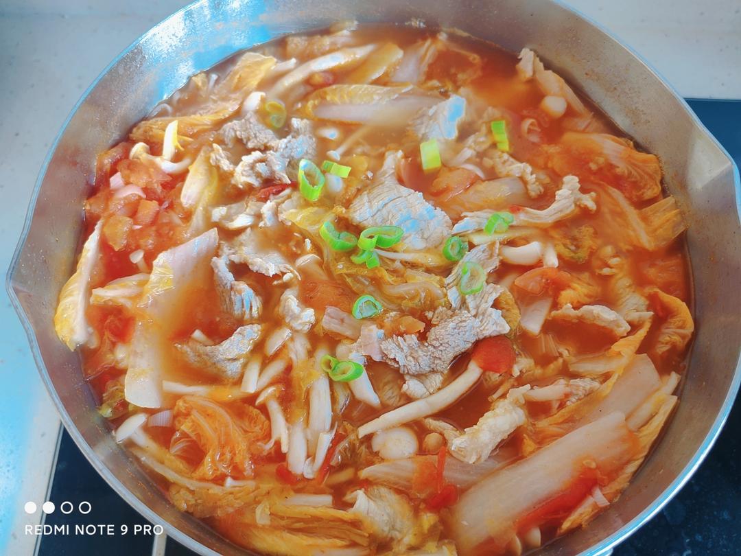 番茄滑肉煲｜酸爽开胃！肉片超级嫩滑