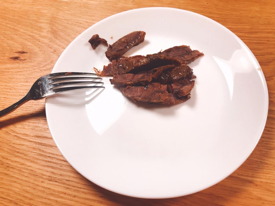 软烂入味的酱牛肉