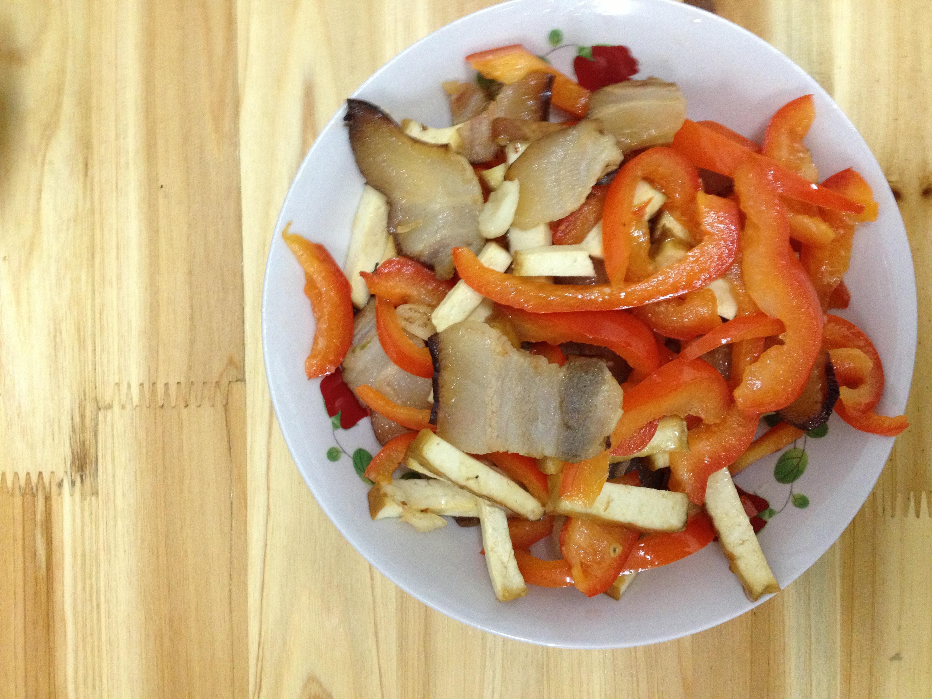 家常菜之辣椒炒熏肉