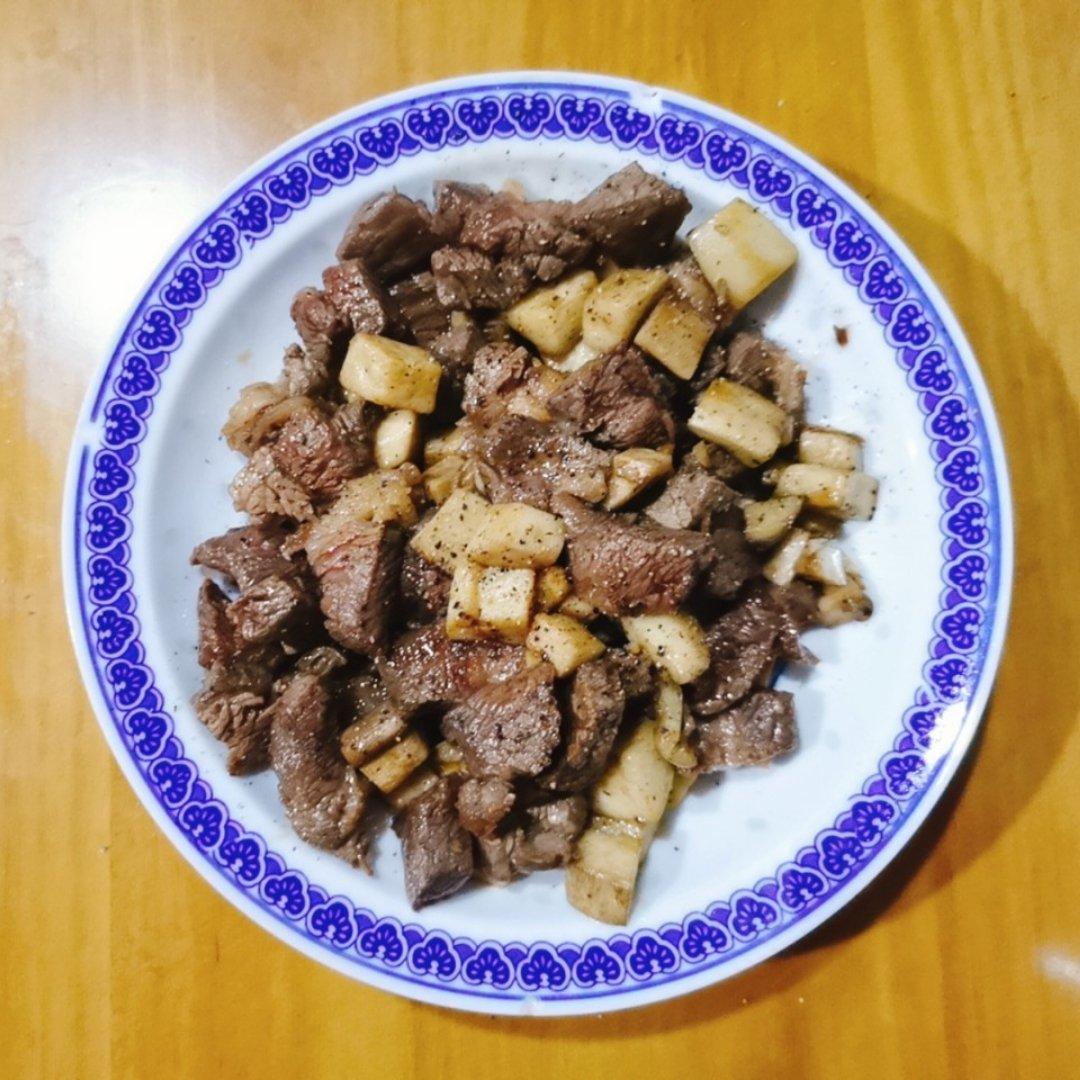 黑椒杏鲍菇牛肉粒