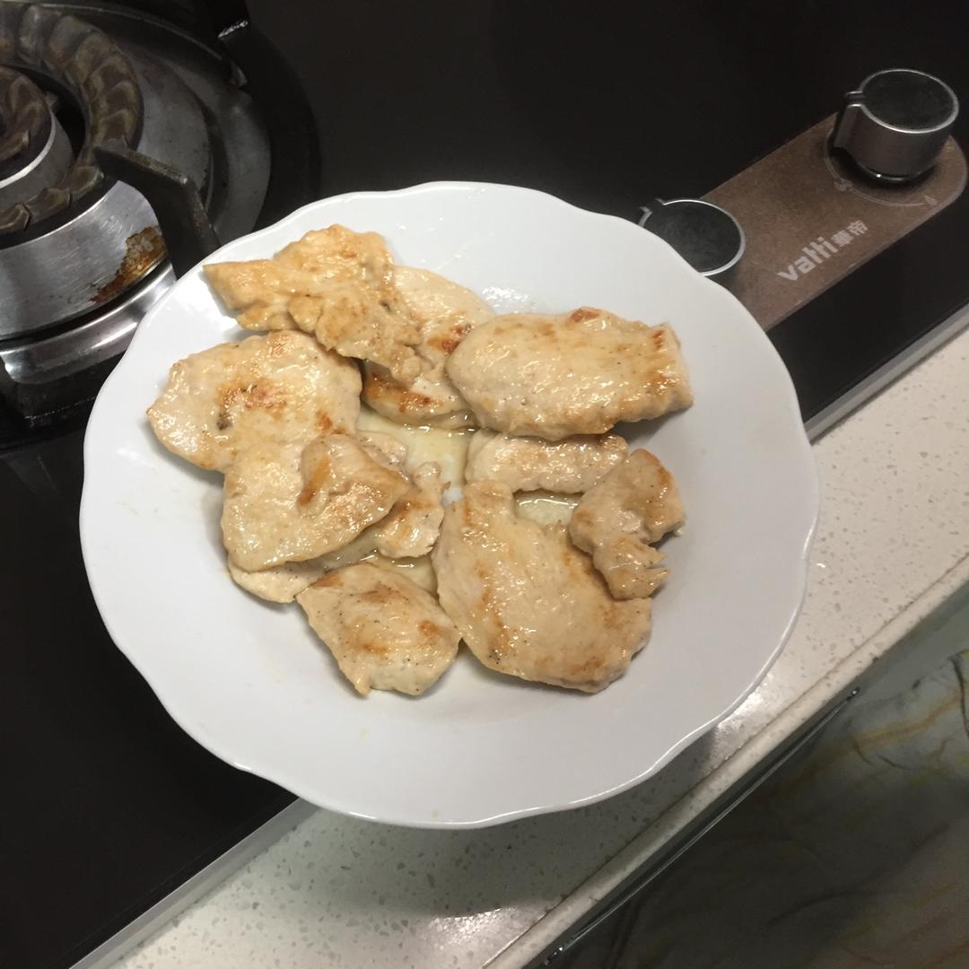 蚝油煎鸡胸肉（真的只要腌了就炒鸡嫩！（新增微波式