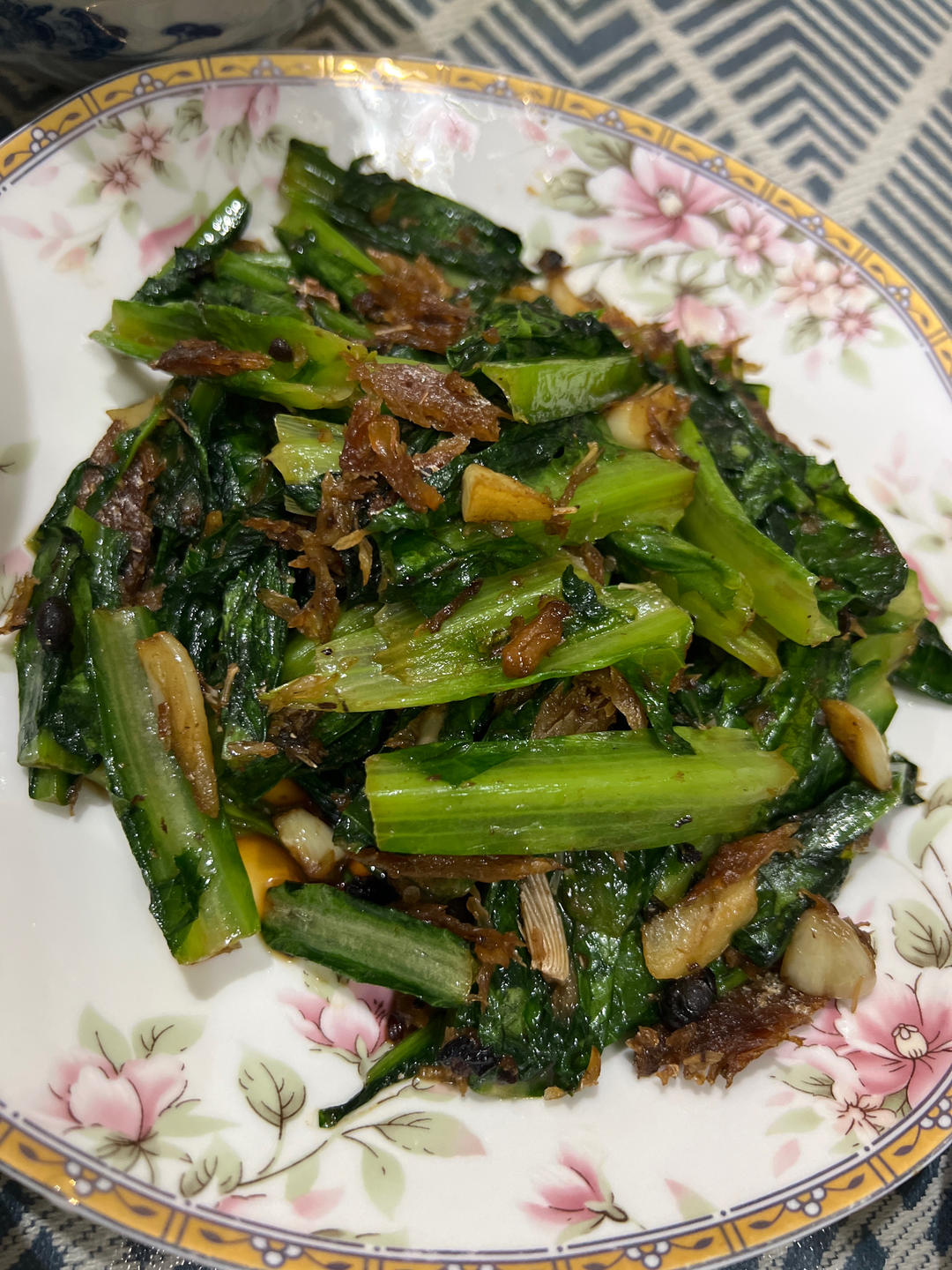 豆鼓鲮鱼油麦菜
