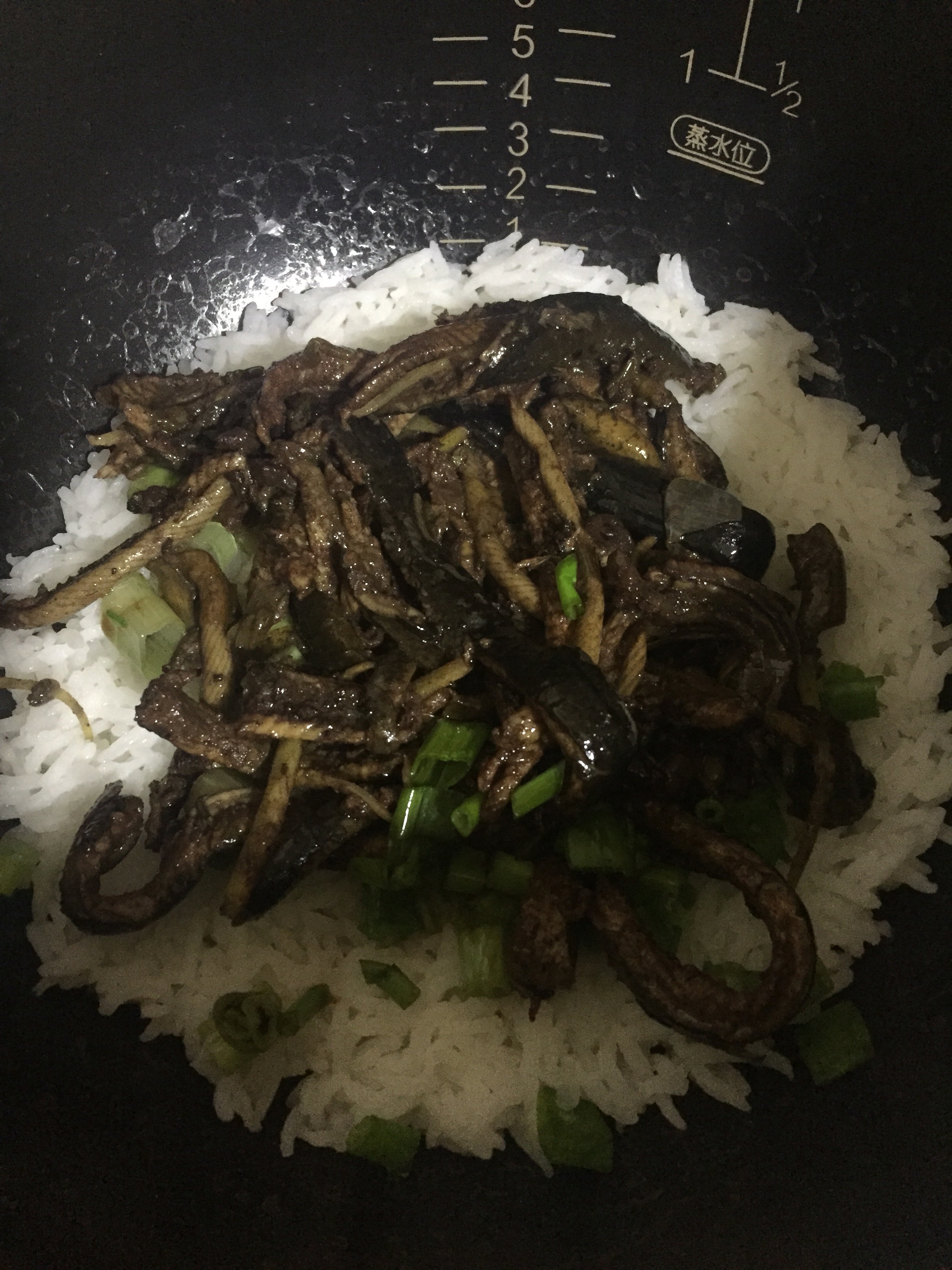 电饭锅煮出台山黄鳝饭的美味的做法 步骤12