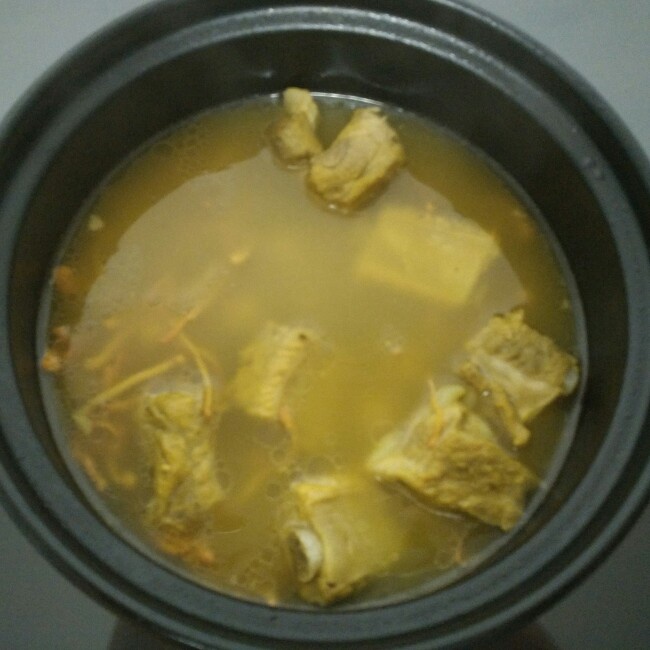 虫草花干贝玉米汤