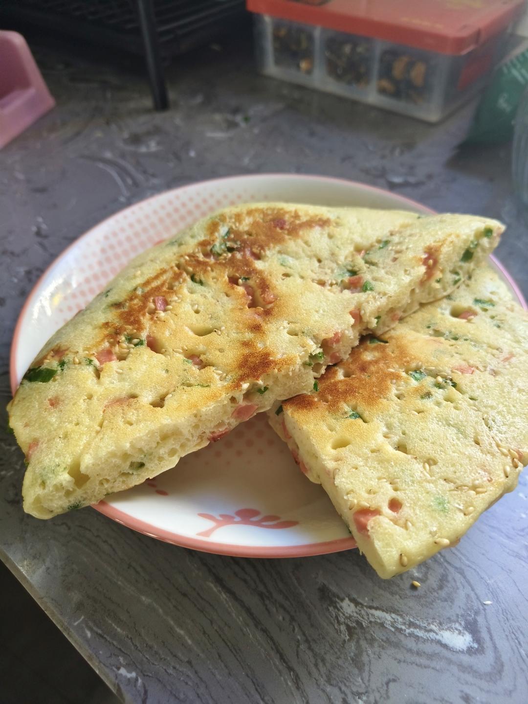 葱花鸡蛋发面饼    这么做像是在吃肉    附细节视频