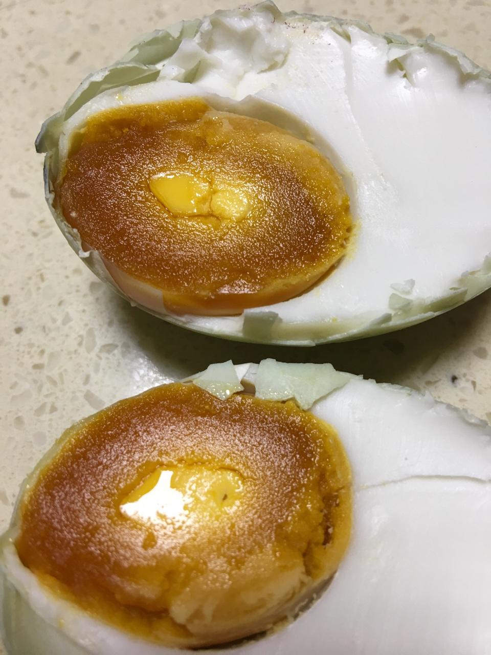 自制咸蛋： 100%出油起沙的咸蛋