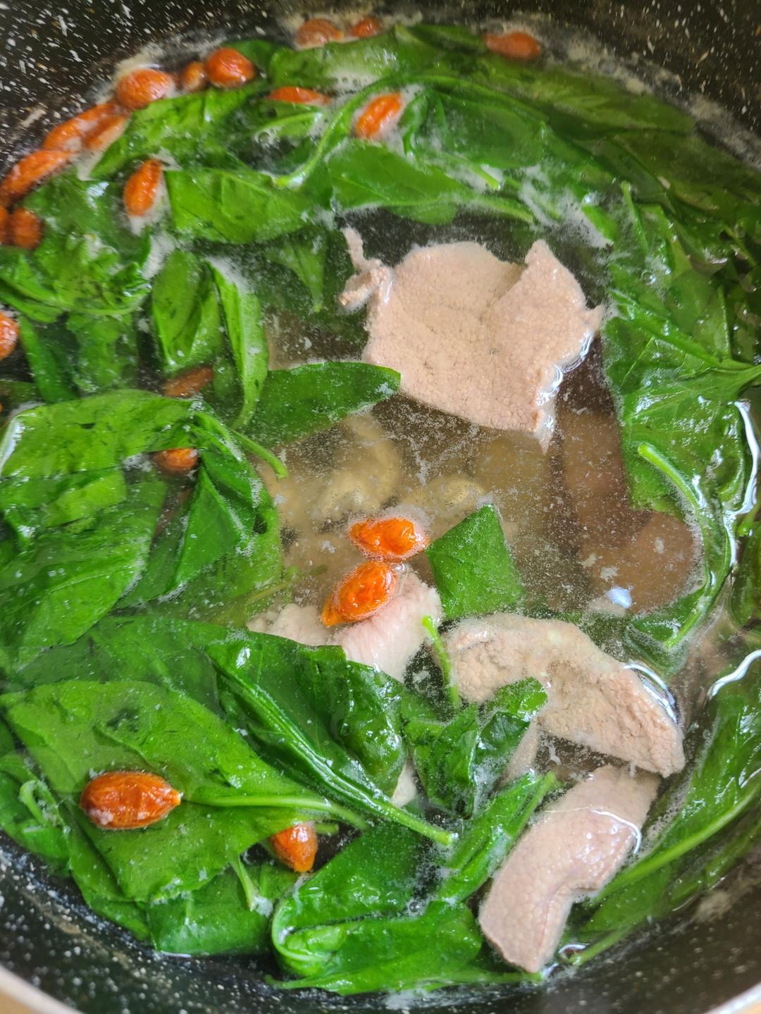 枸杞叶猪肝瘦肉汤的做法