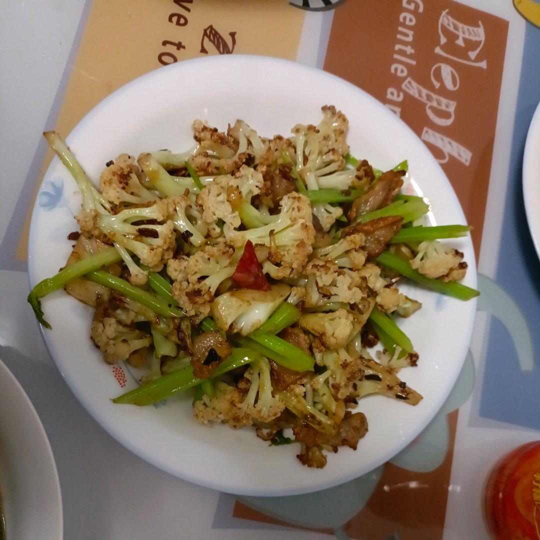 和饭店一个味道的干锅花菜