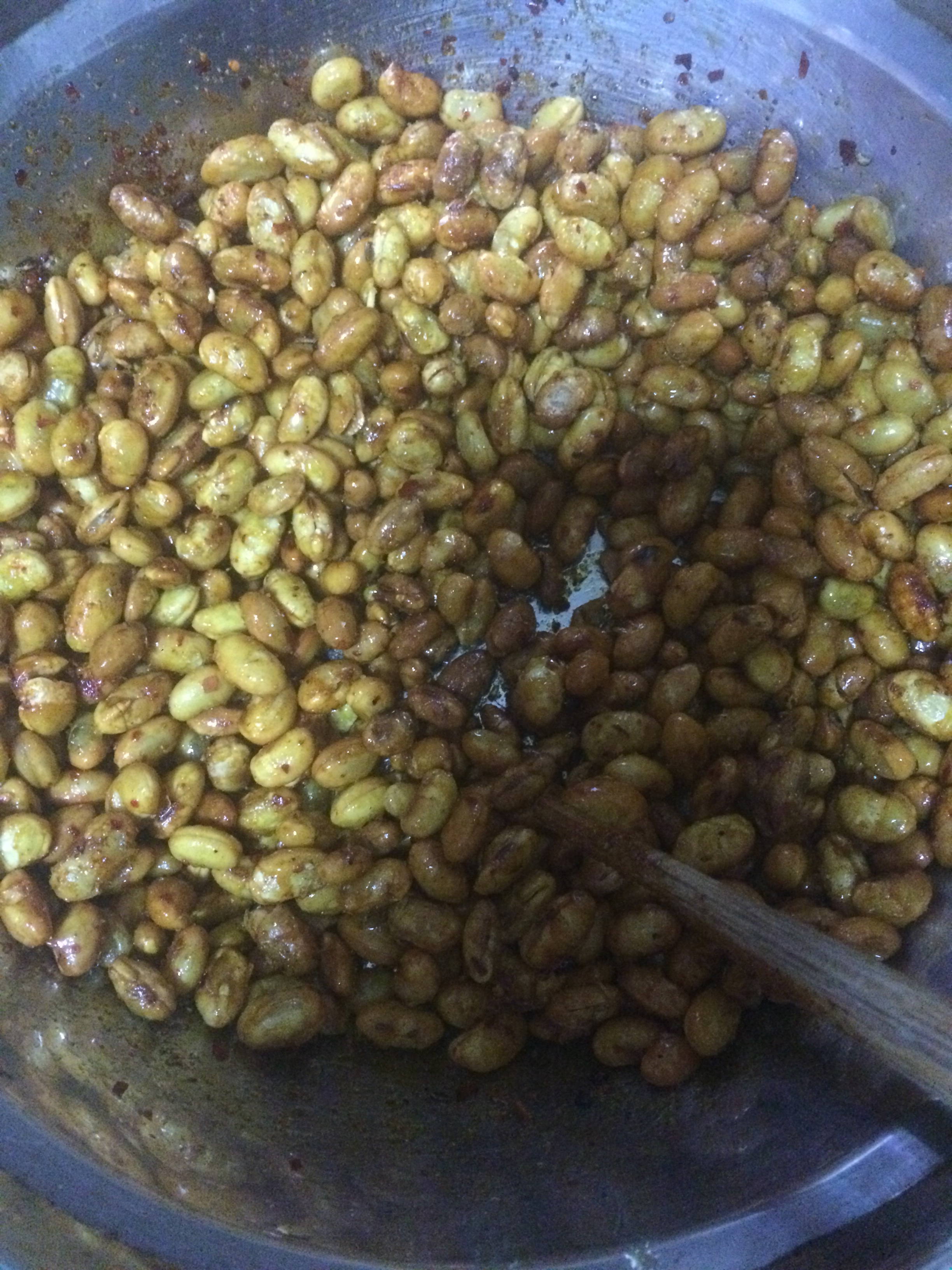 干炸黄豆豆的做法 步骤4