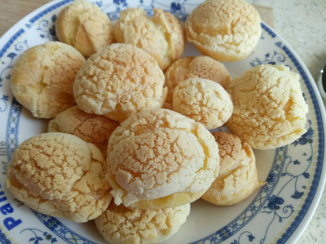 酥皮奶油泡芙--#皮黑森林#