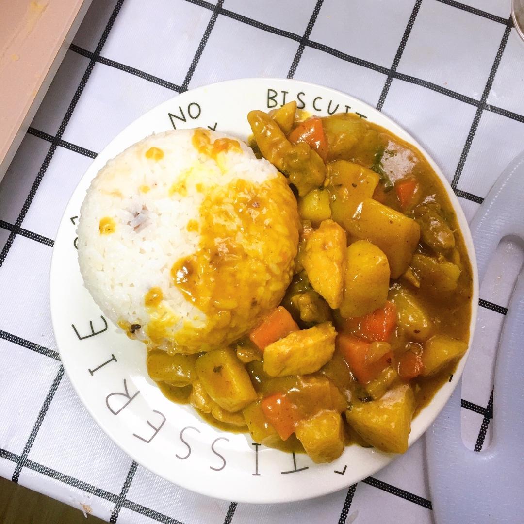 咖喱鸡肉饭