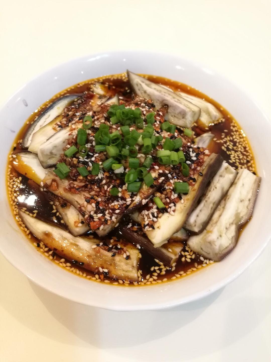 妞儿的私房菜做的凉拌蒸茄子