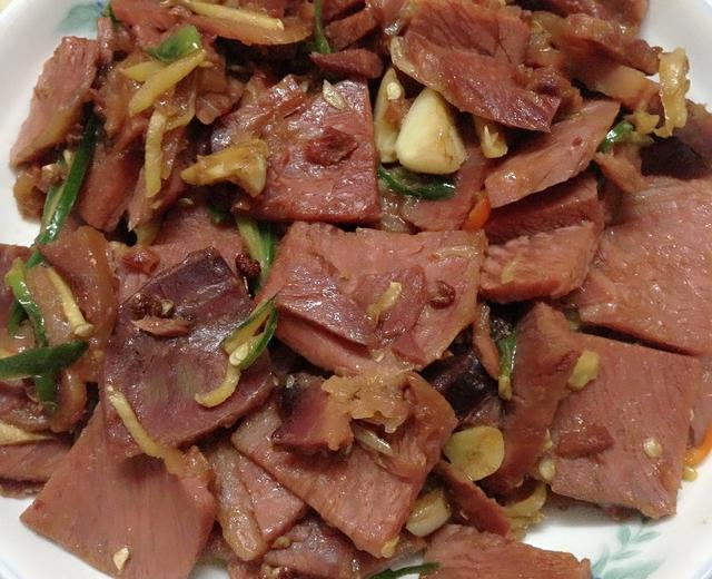 麻辣豉香回锅牛肉的做法