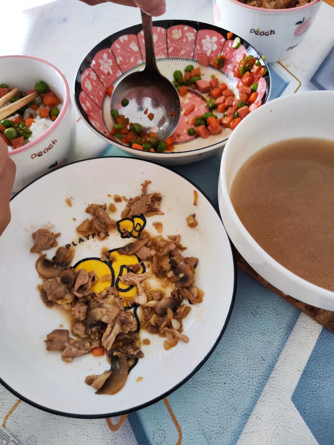 家常菜 口蘑炒肉