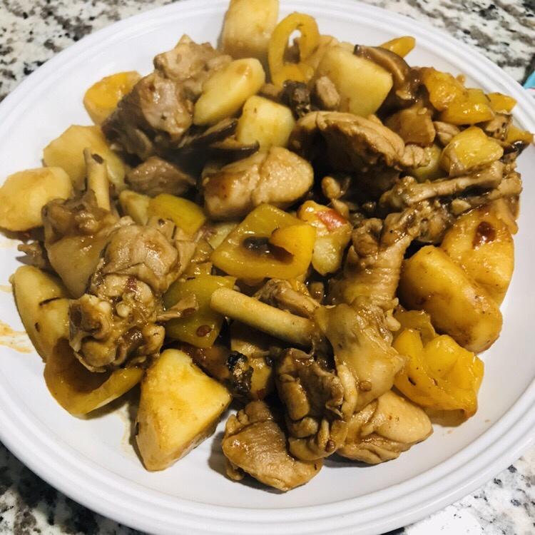 土豆焖鸡腿