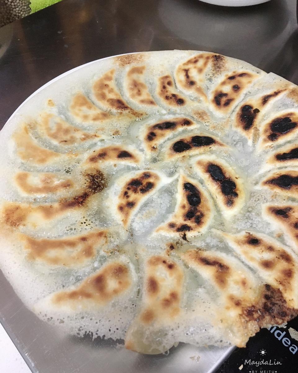 冰花煎饺（个人认为最好吃的饺子做法了！）