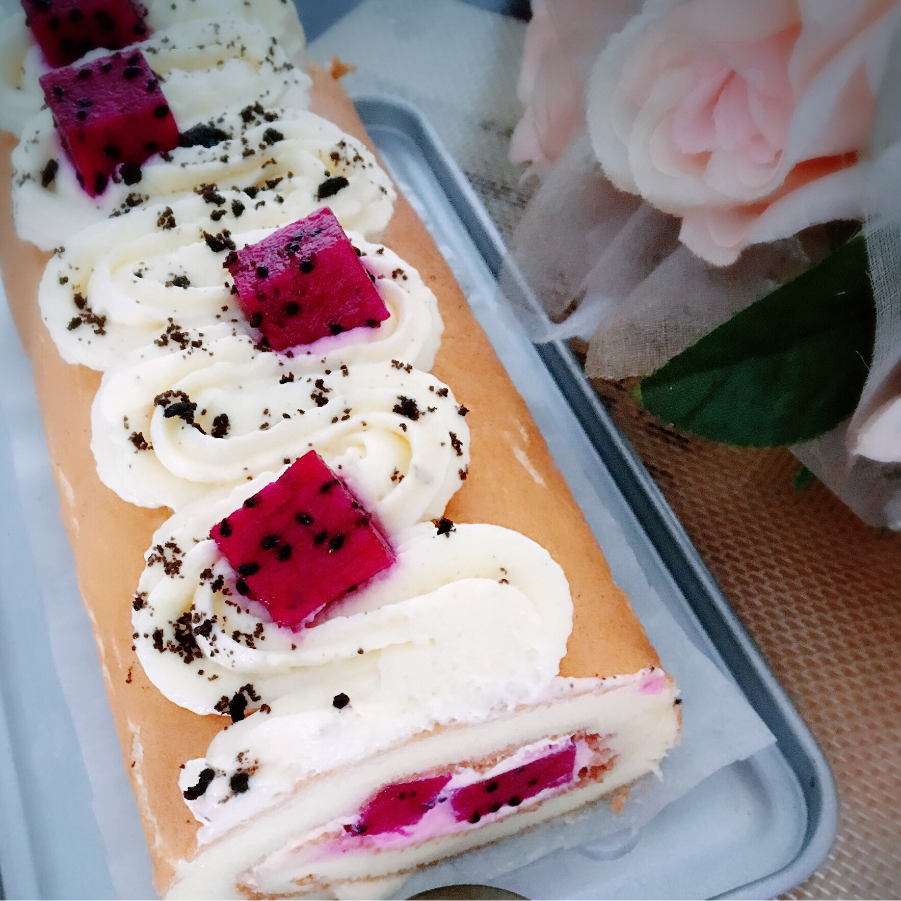 《Tinrry下午茶》教你做基础原味蛋糕卷