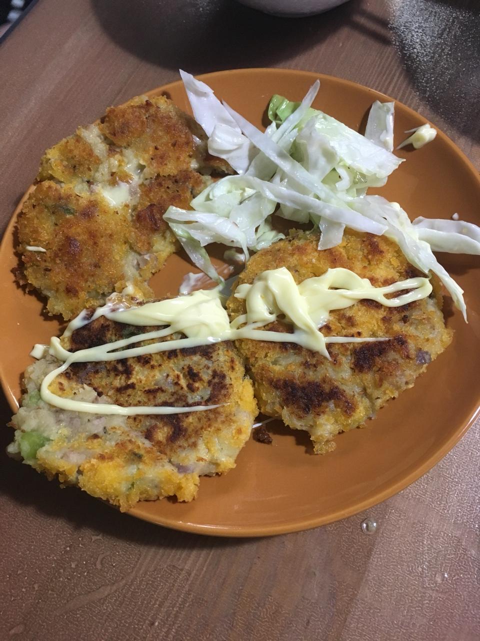 可乐饼 （肉末洋葱土豆饼）