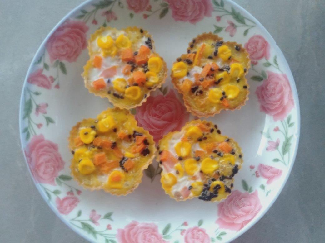 宝宝食谱：迷你蔬菜鸡蛋糕