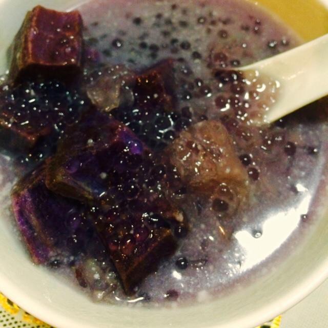 紫薯银耳椰汁西米露的做法