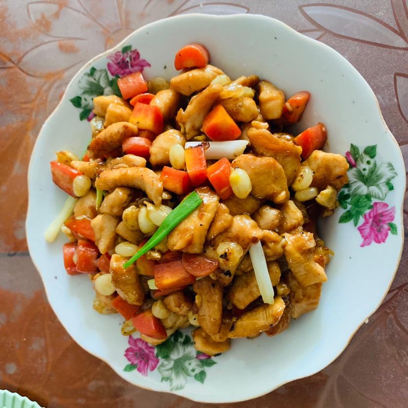 减脂餐！鸡胸肉炒三丁