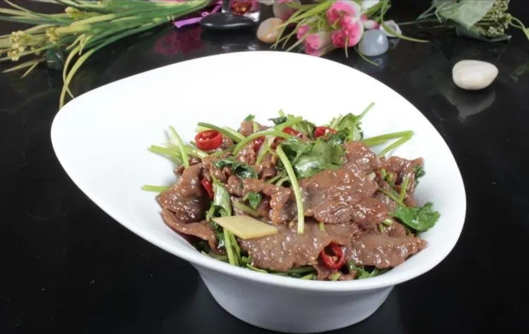 香菜炒牛肉片的做法