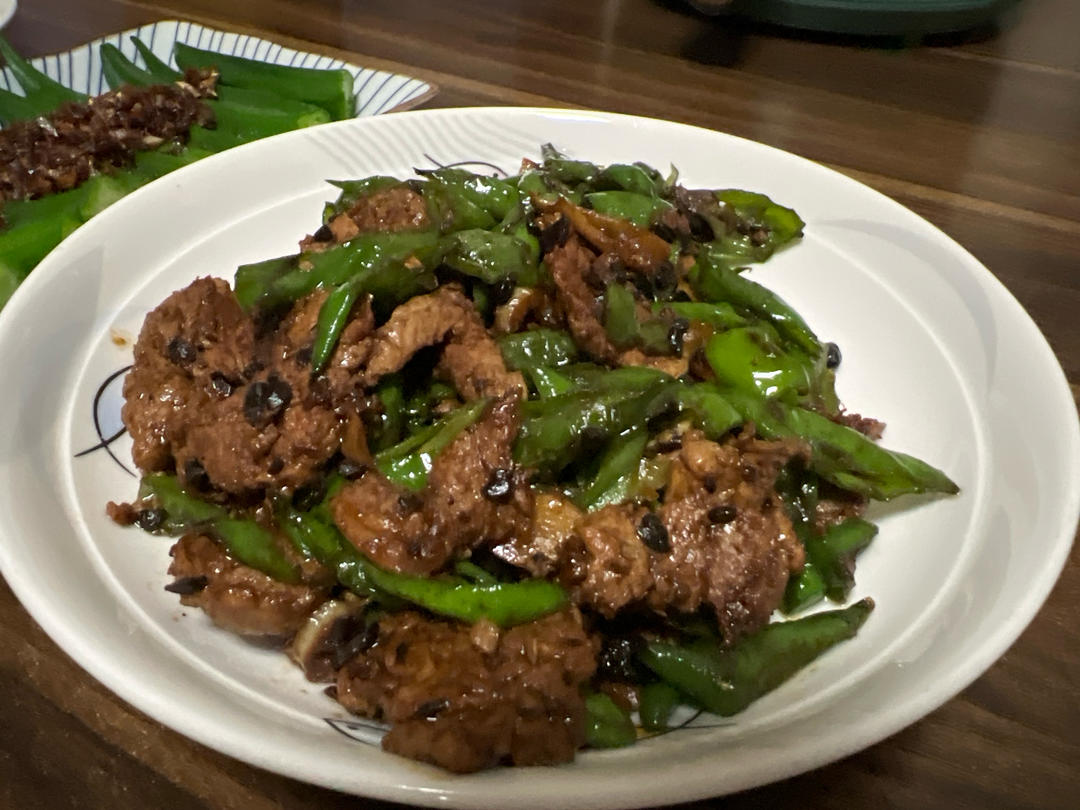 正宗辣椒炒肉