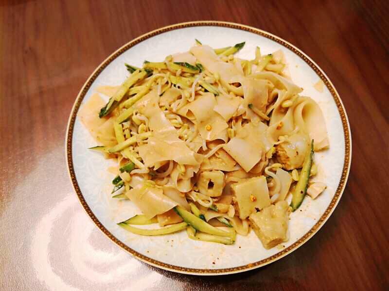 凉皮-家庭自制（告诉你自己做更劲道的秘诀）