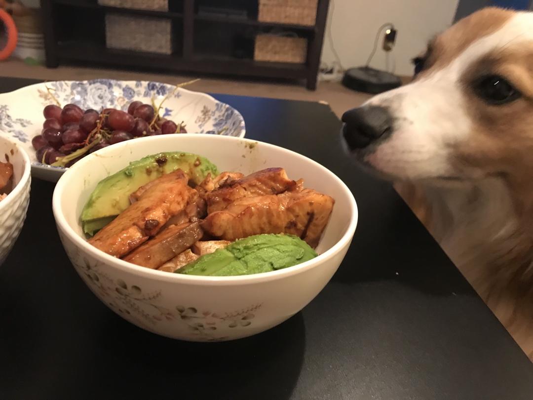 三文鱼牛油果拌饭