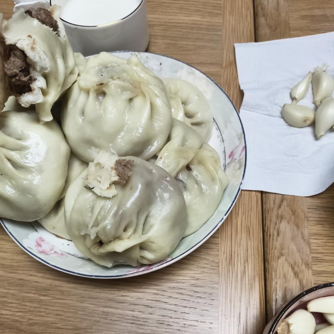 牛肉萝卜馅包子